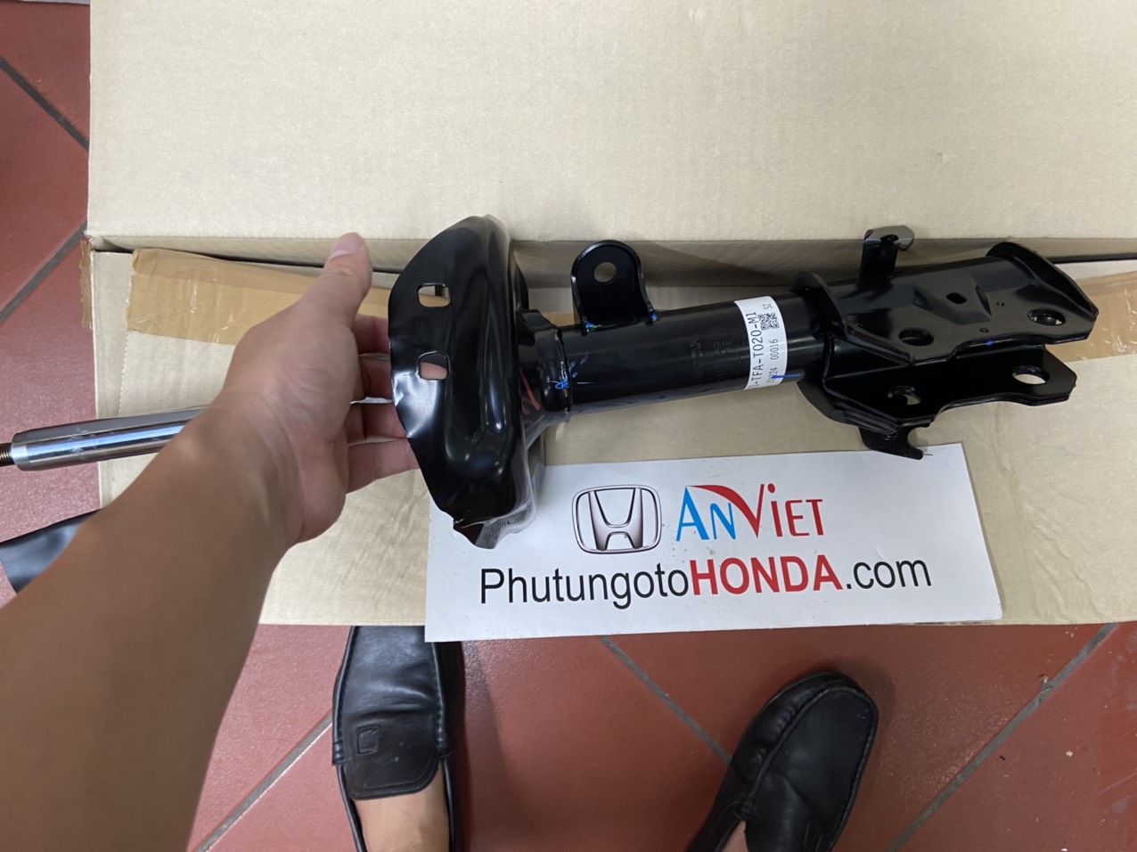 Giảm xóc trước xe Honda CRV